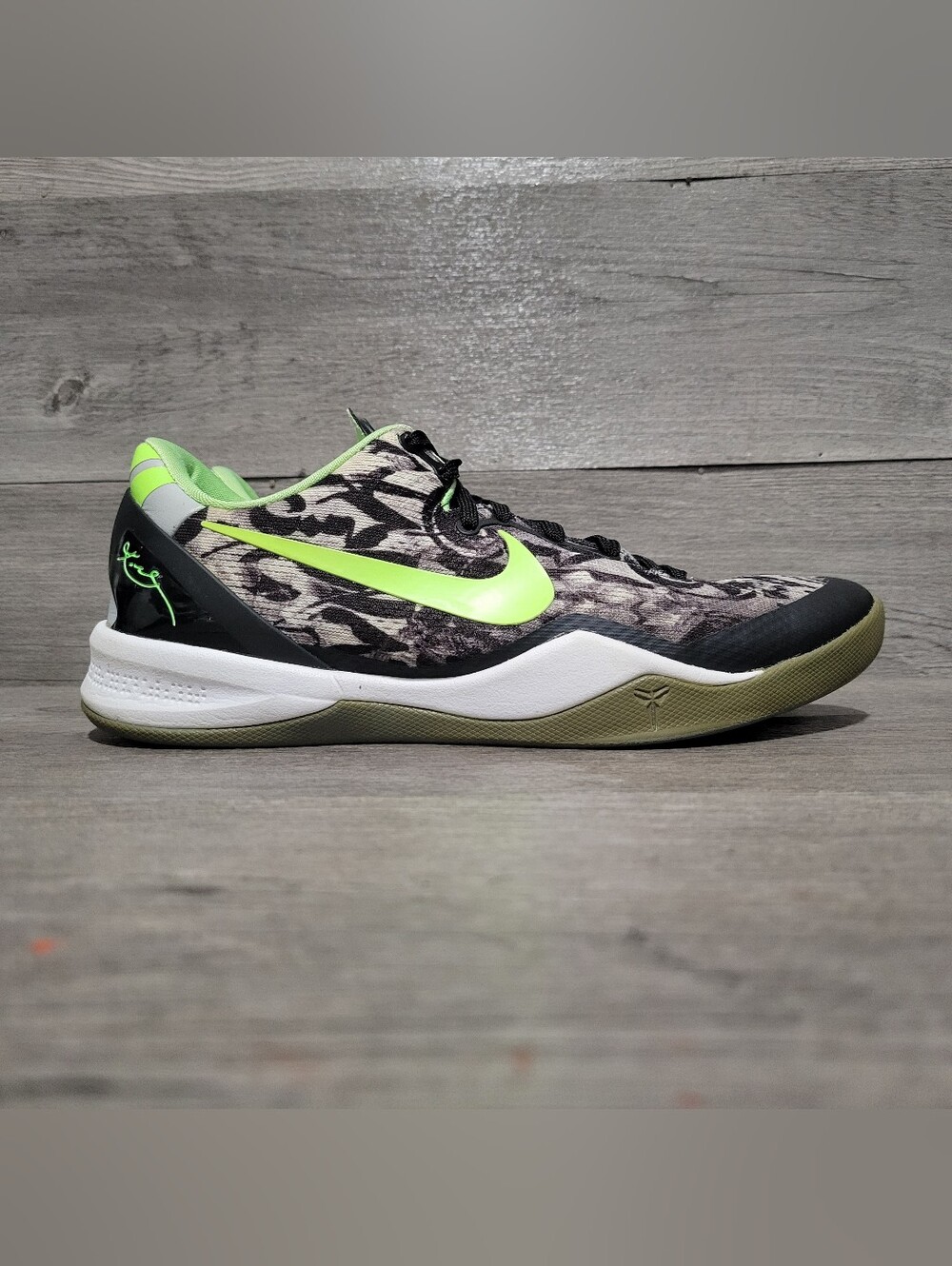 Nike Kobe 8 System Mens 9.5 Graffiti White Black Lime 555035-100